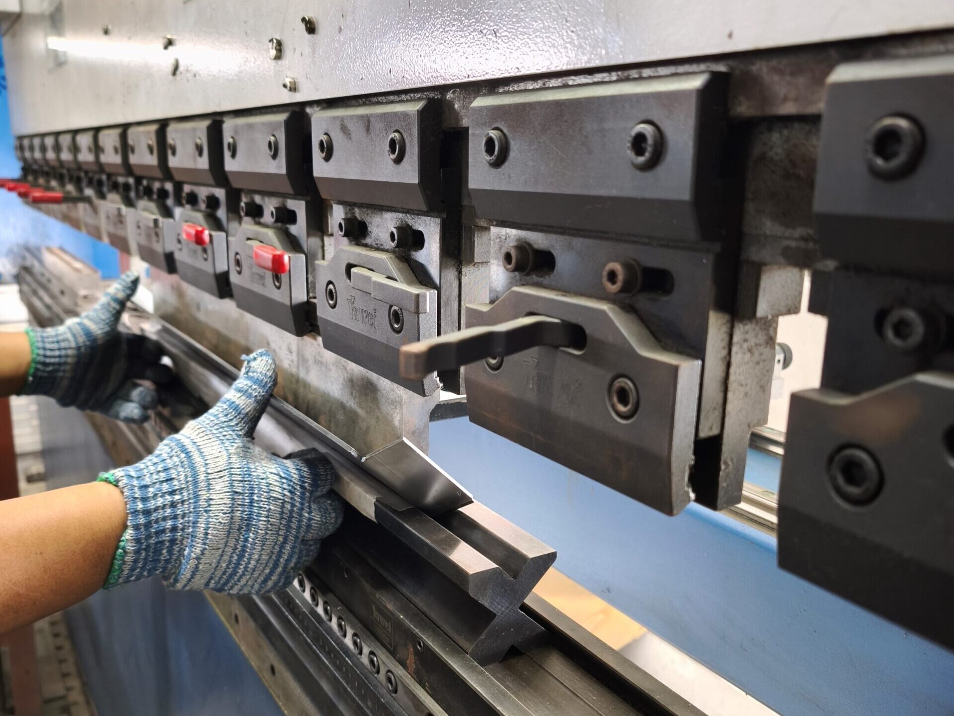 Flexible SMEs in the metal fabrication industry using CNC technology